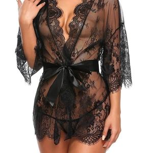 Lace robe/sleep set with matching thong